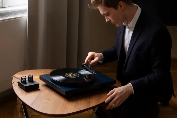 Pro-Ject Debut Carbon EVO - Zeit für Evolution – Bild 3